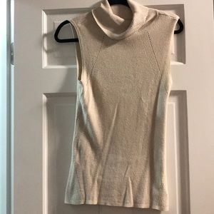 Sleeveless turtleneck sweater